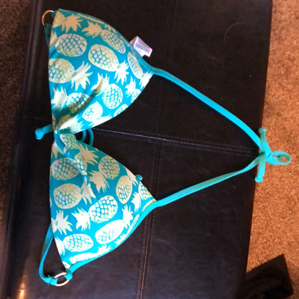 Pineapple bikini top